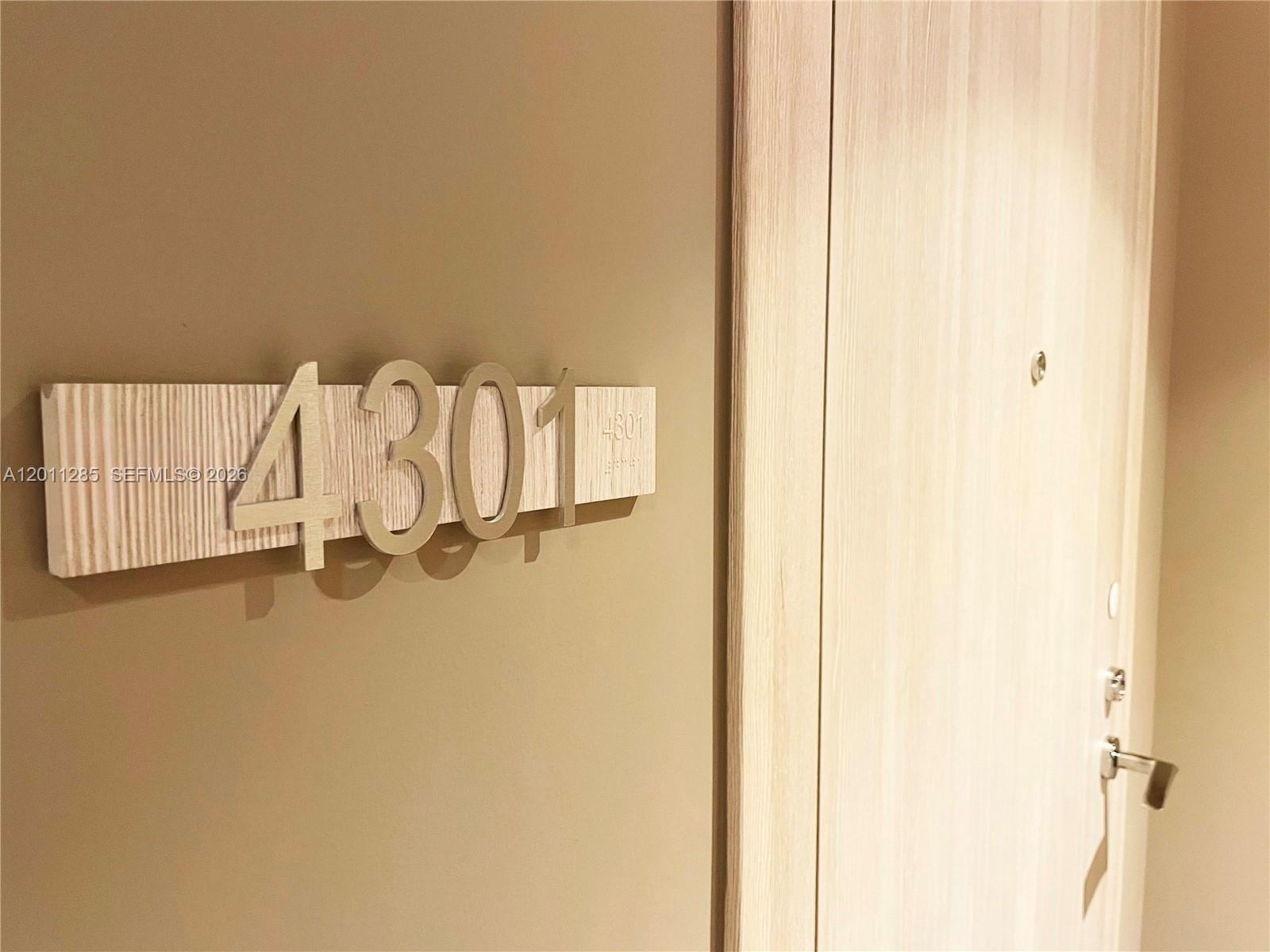 1000 Brickell Plz #4301 Miami, FL 33131