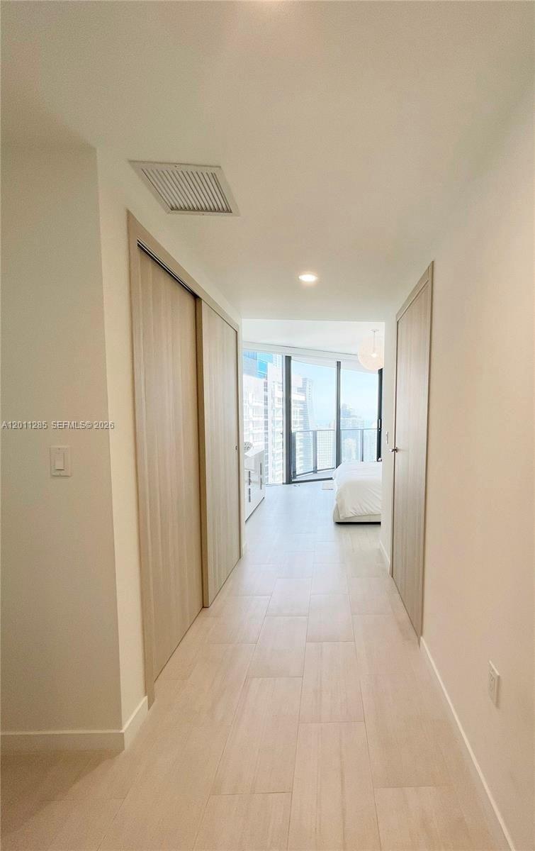 1000 Brickell Plz #4301 Miami, FL 33131