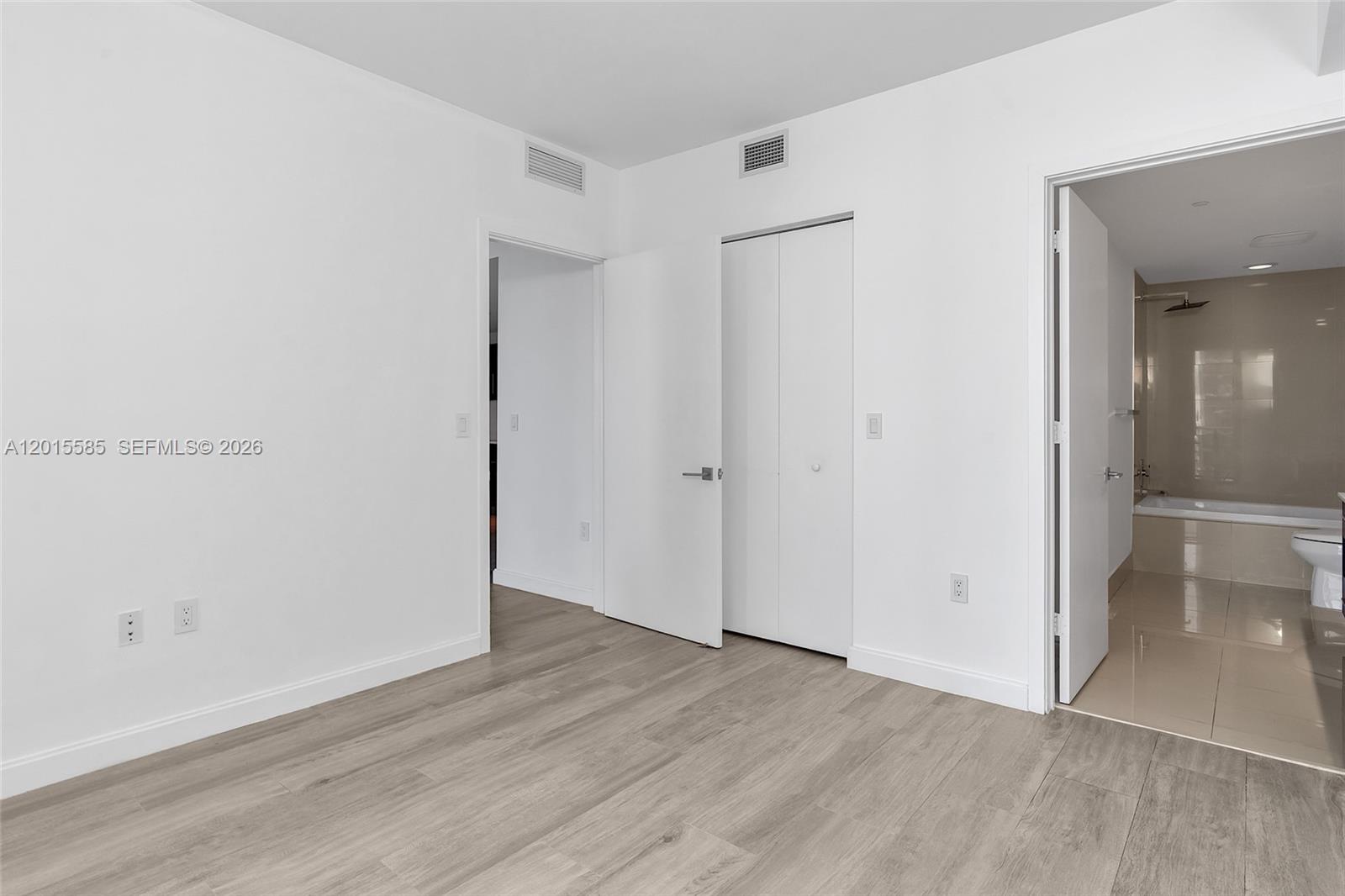 image Brickell Heights East18