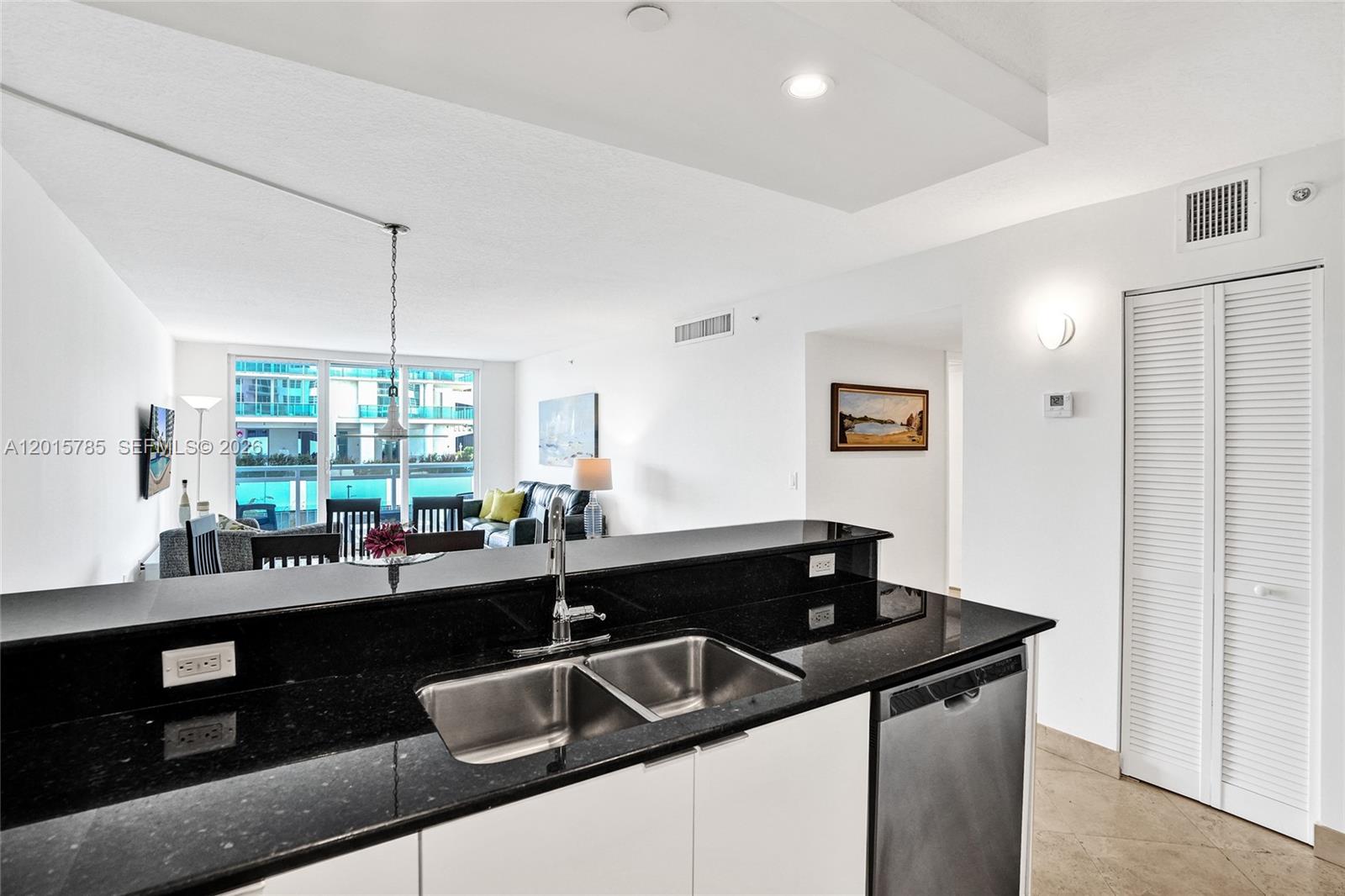 6917 Collins Ave #503 Miami Beach, FL 33141