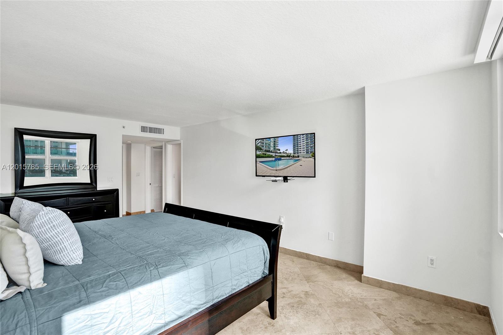 6917 Collins Ave #503 Miami Beach, FL 33141