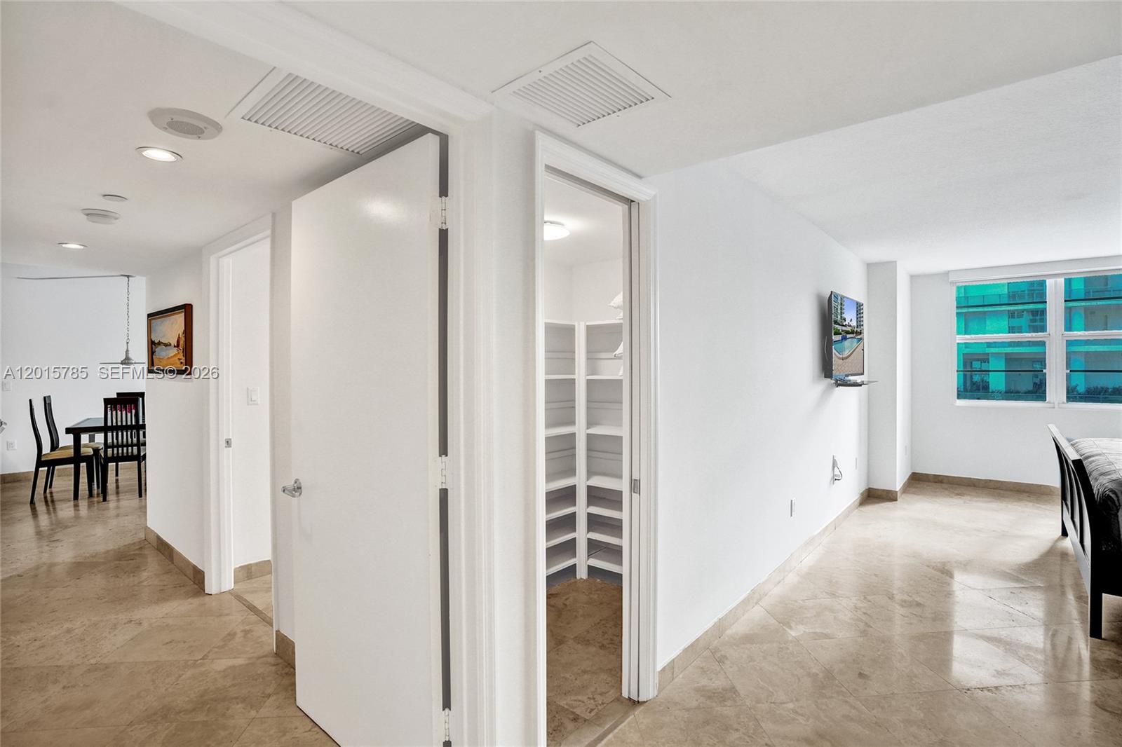 6917 Collins Ave #503 Miami Beach, FL 33141