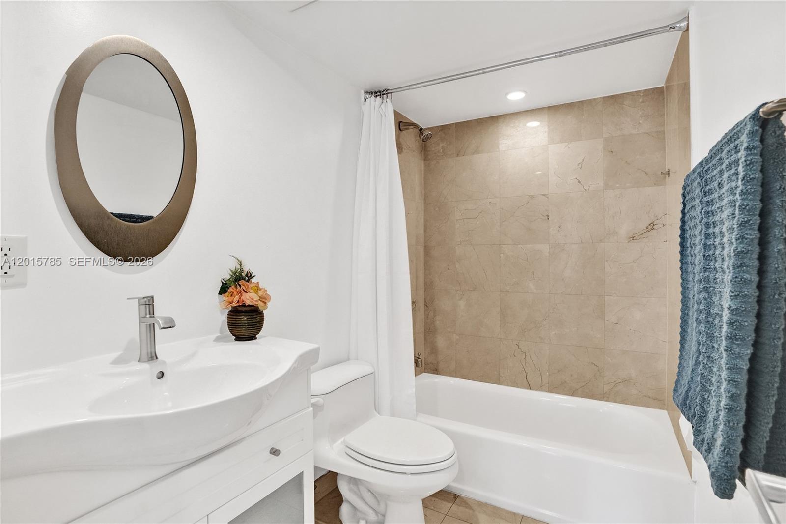 6917 Collins Ave #503 Miami Beach, FL 33141