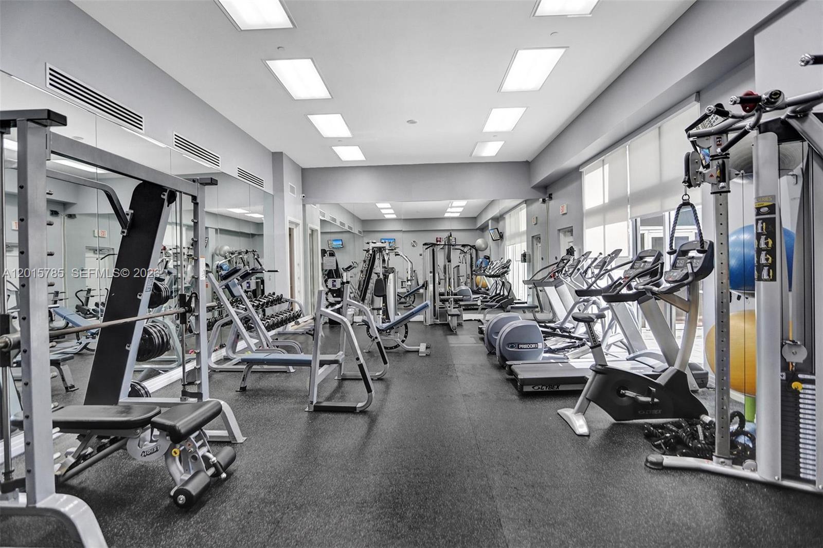 6917 Collins Ave #503 Miami Beach, FL 33141