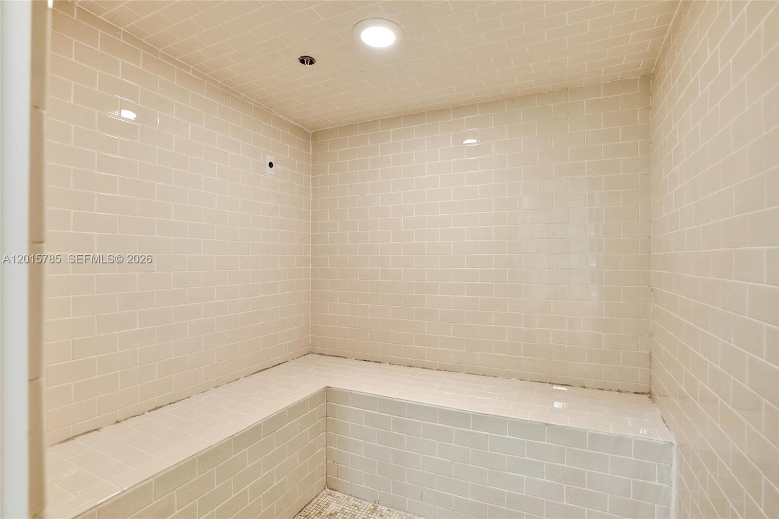 6917 Collins Ave #503 Miami Beach, FL 33141