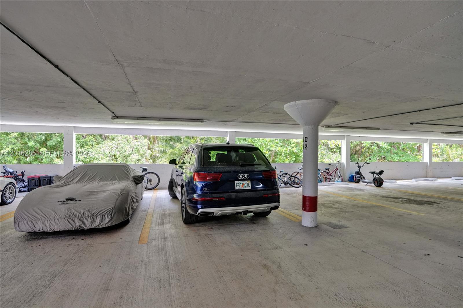 155 Ocean Ln Dr #707 Key Biscayne, FL 33149
