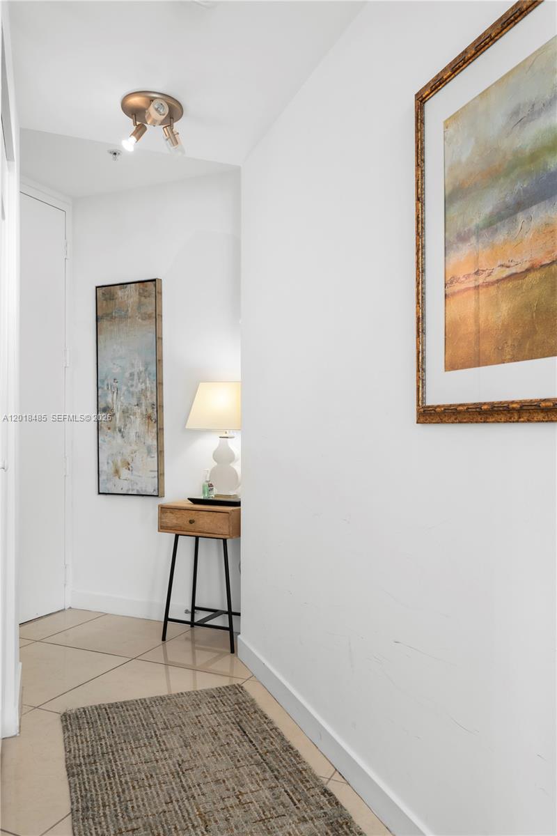 1111 SW 1st Ave #2925-N Miami, FL 33130
