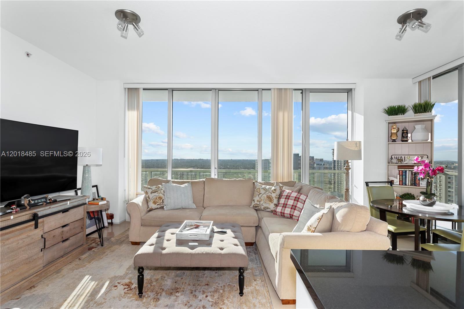 1111 SW 1st Ave #2925-N Miami, FL 33130