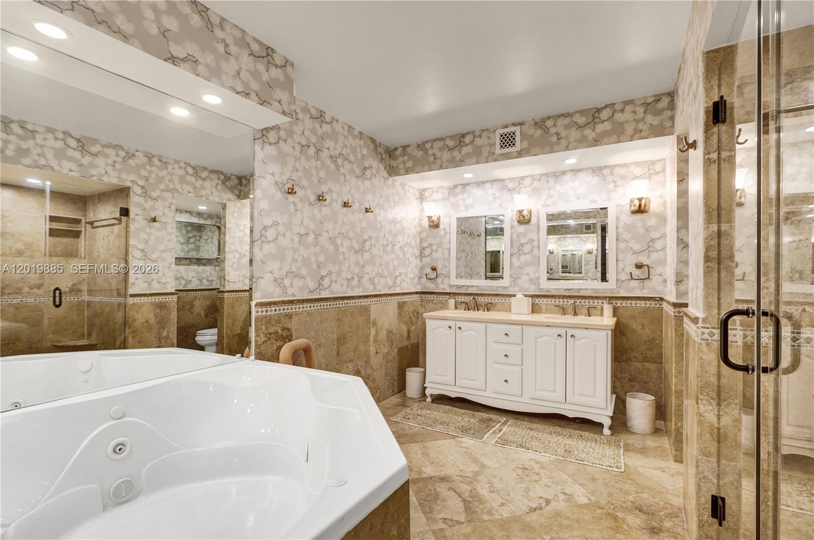 1111 Crandon Blvd #B1108 Key Biscayne, FL 33149