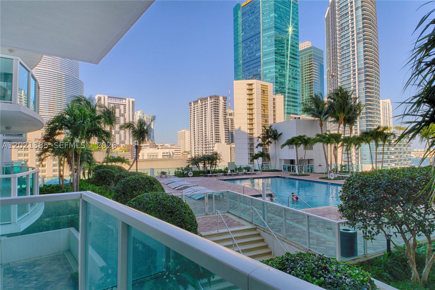 image Brickell on the River North28