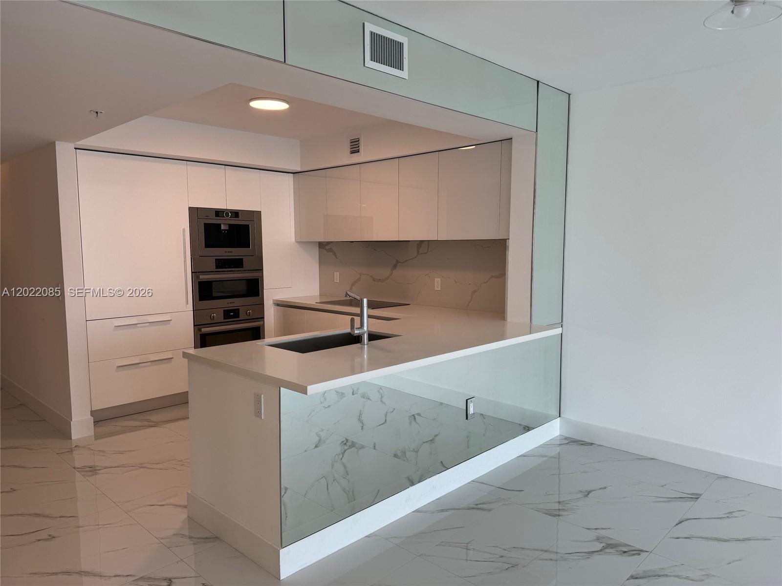 330 Sunny Isles Blvd #5-1003 Sunny Isles Beach, FL 33160