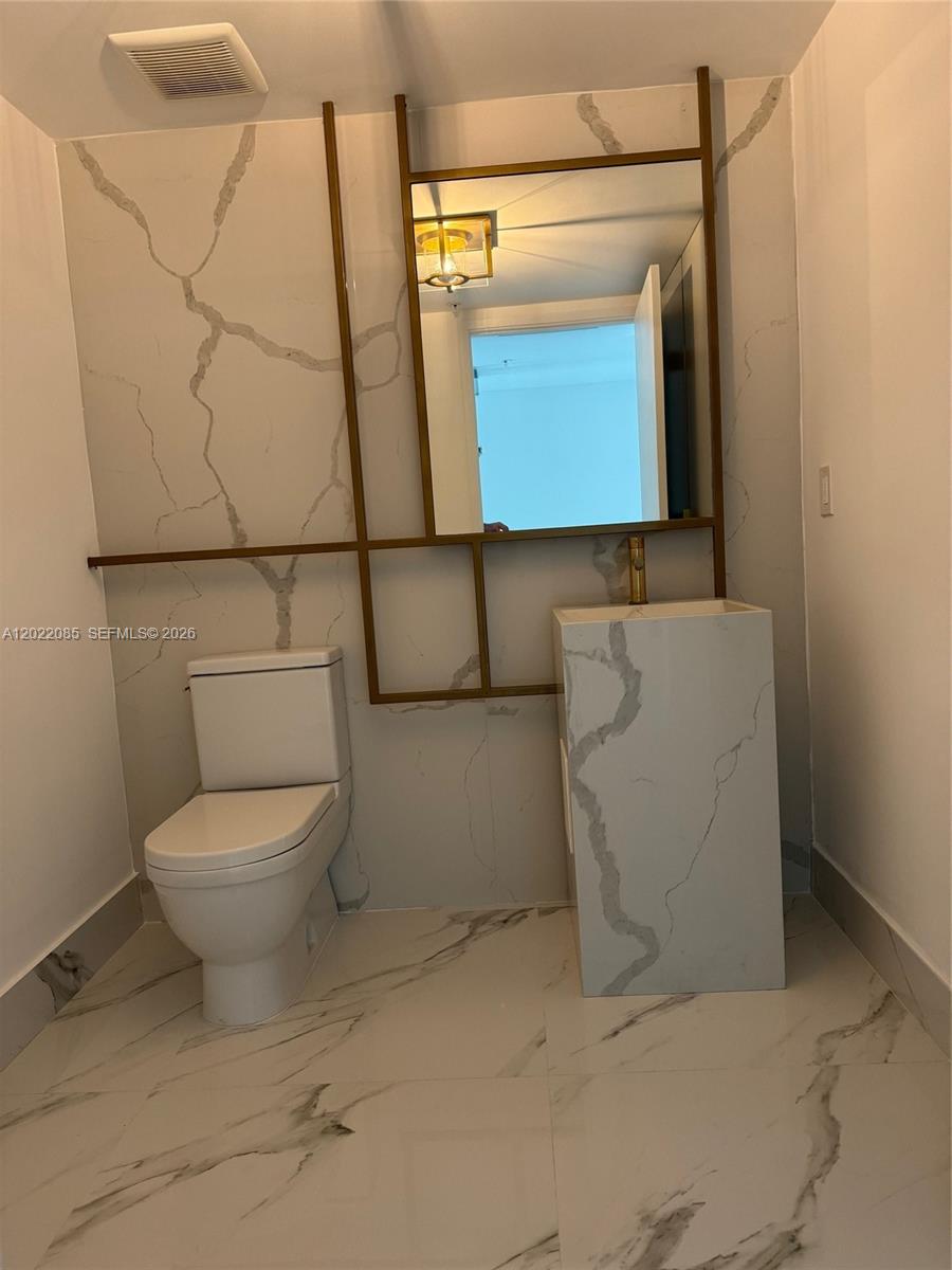 330 Sunny Isles Blvd #5-1003 Sunny Isles Beach, FL 33160