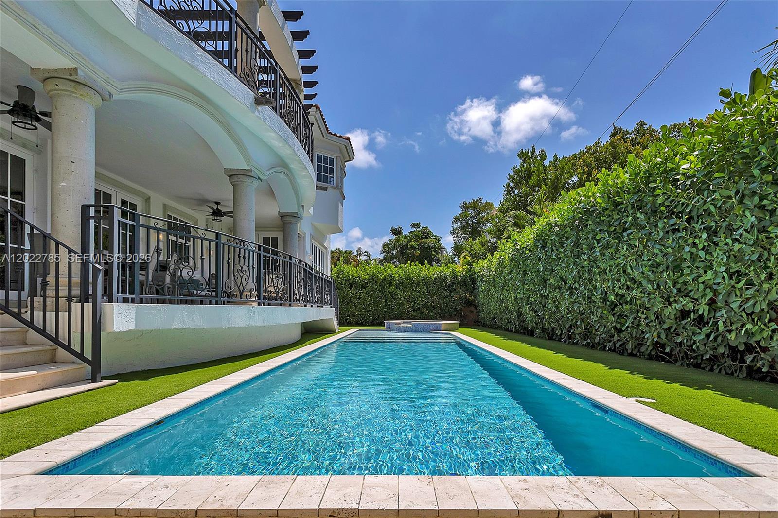 350 Redwood Ln Key Biscayne, FL 33149