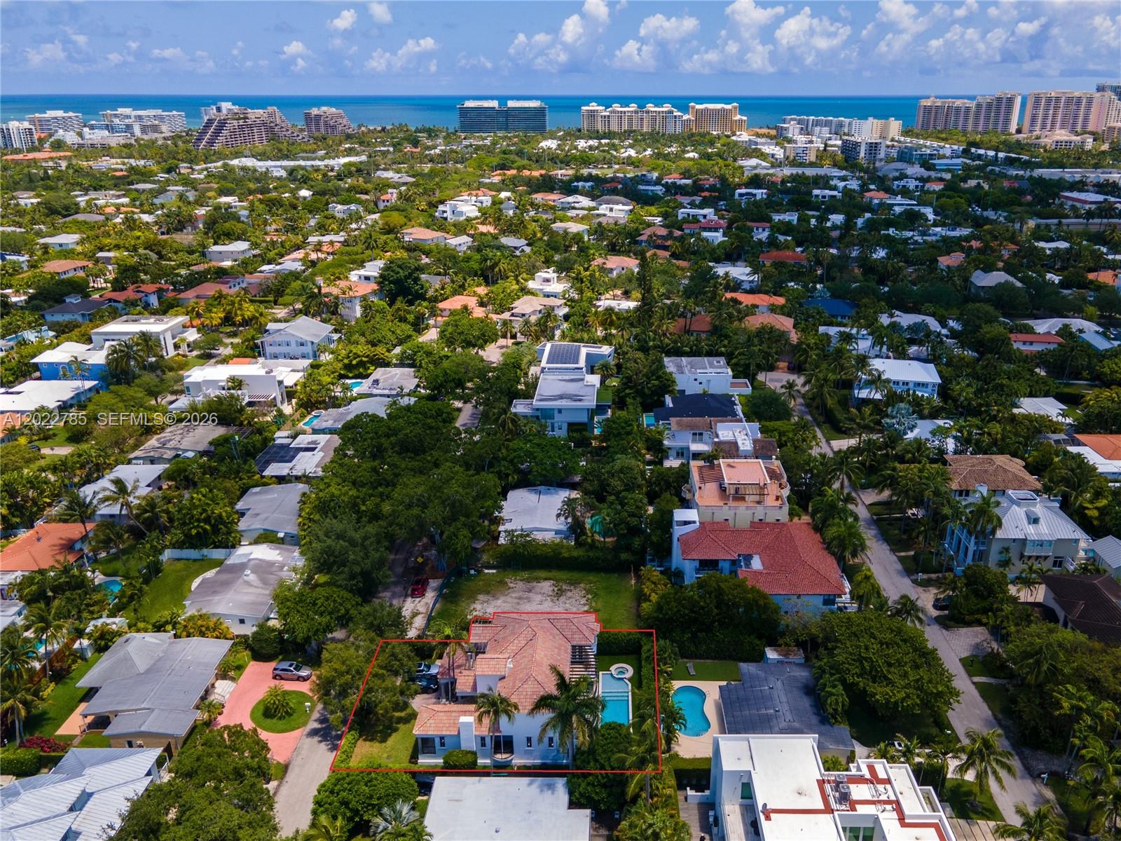 350 Redwood Ln Key Biscayne, FL 33149
