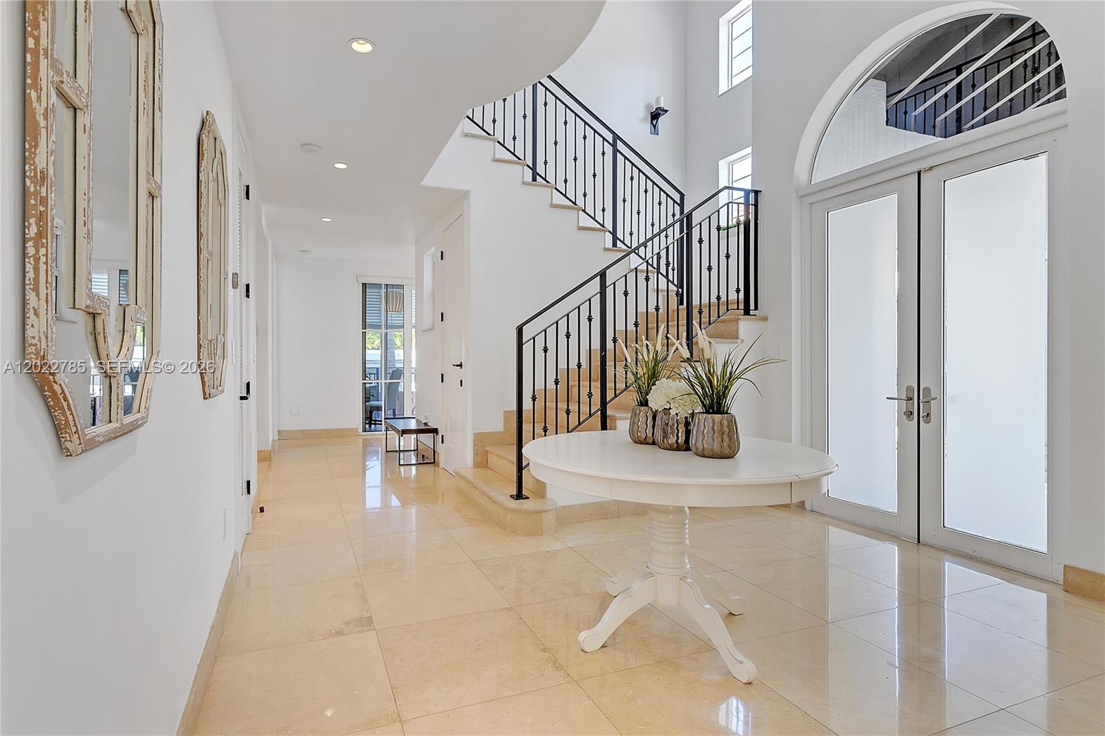 350 Redwood Ln Key Biscayne, FL 33149