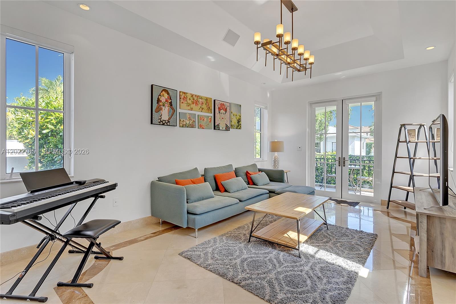 350 Redwood Ln Key Biscayne, FL 33149