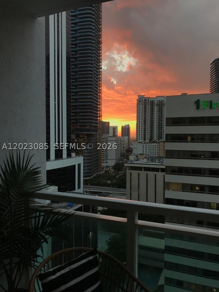image The Plaza on Brickell West6