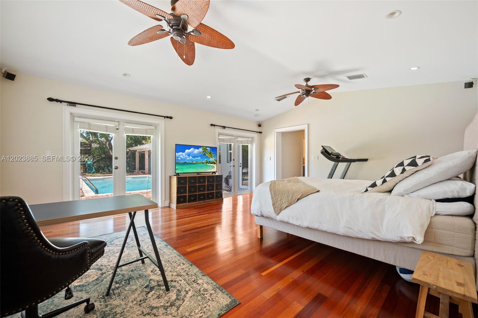 11100 SW 73rd Ct Pinecrest, FL 33156