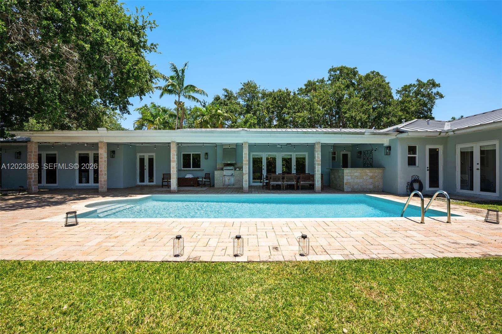 11100 SW 73rd Ct Pinecrest, FL 33156
