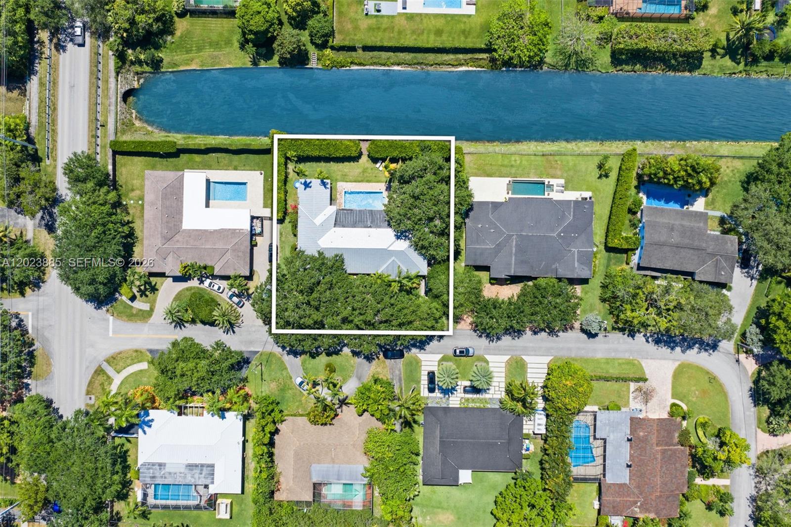11100 SW 73rd Ct Pinecrest, FL 33156