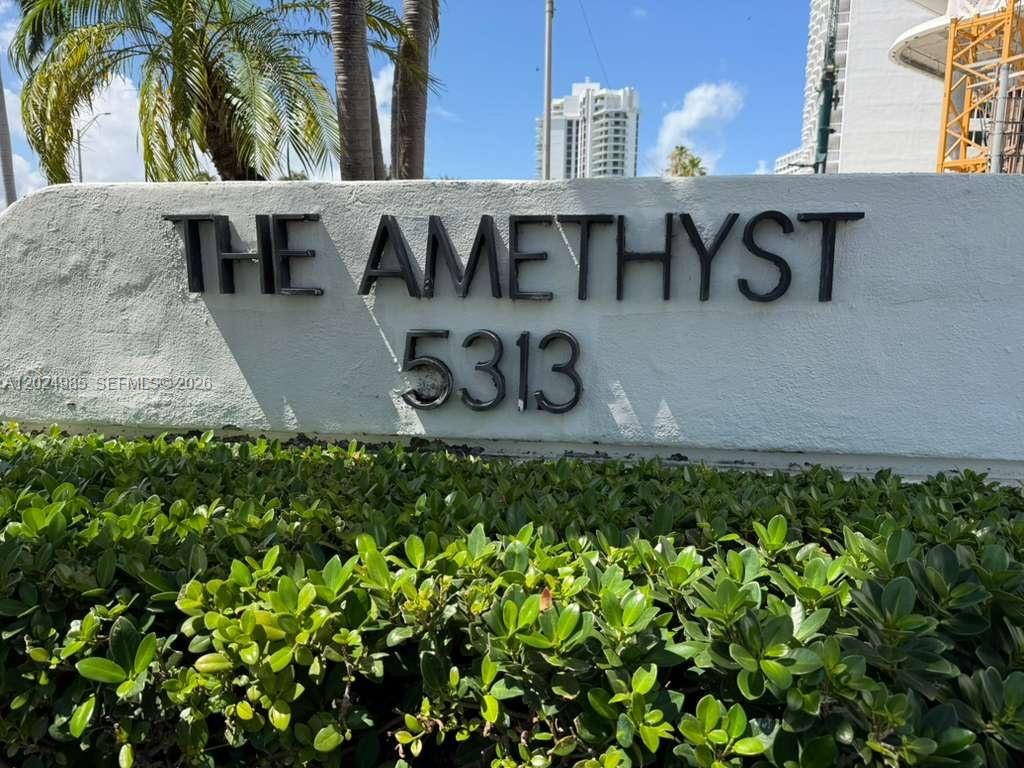 5313 Collins Ave #1109