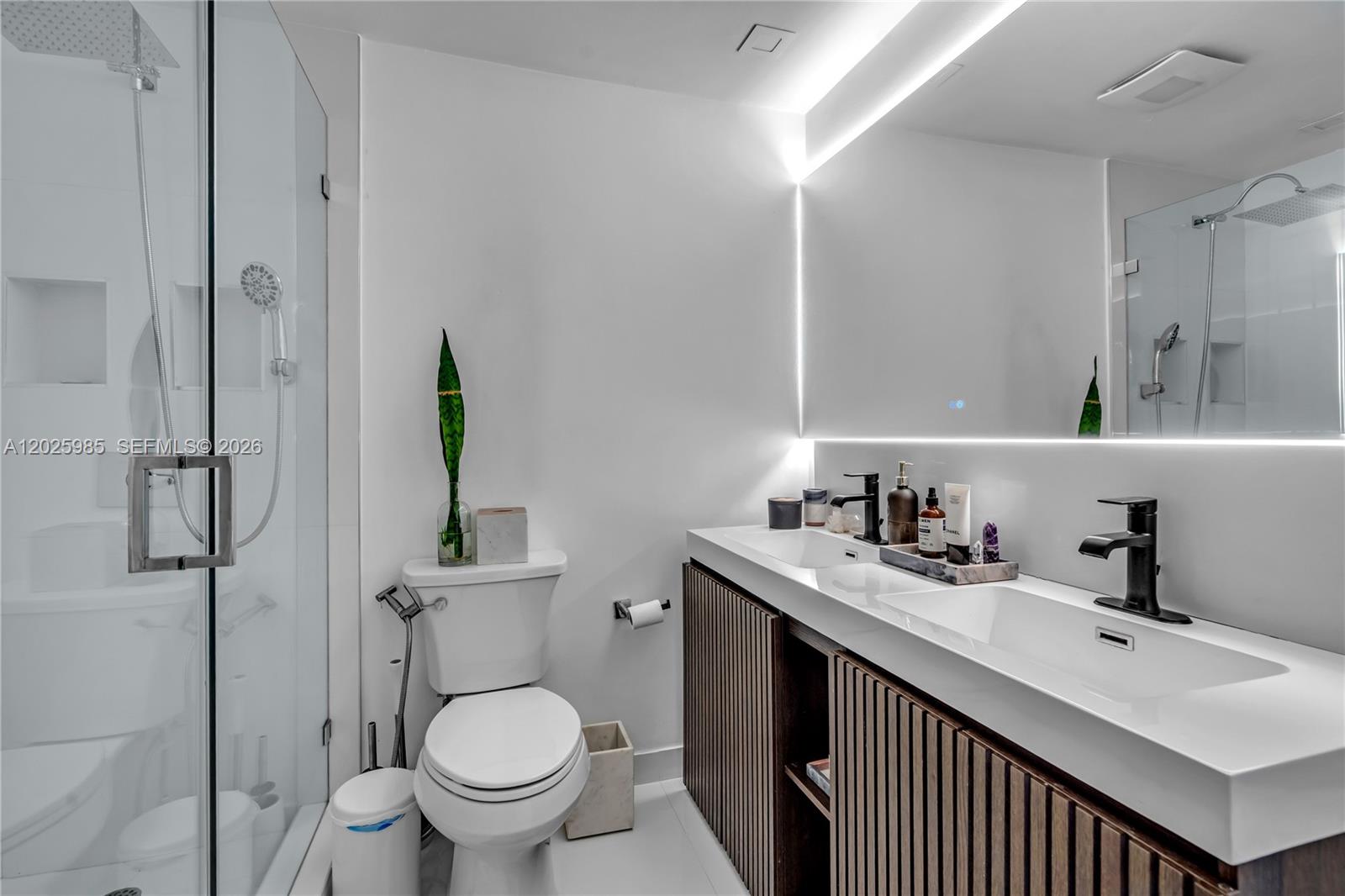 1000 West Ave #PH23 Miami Beach, FL 33139