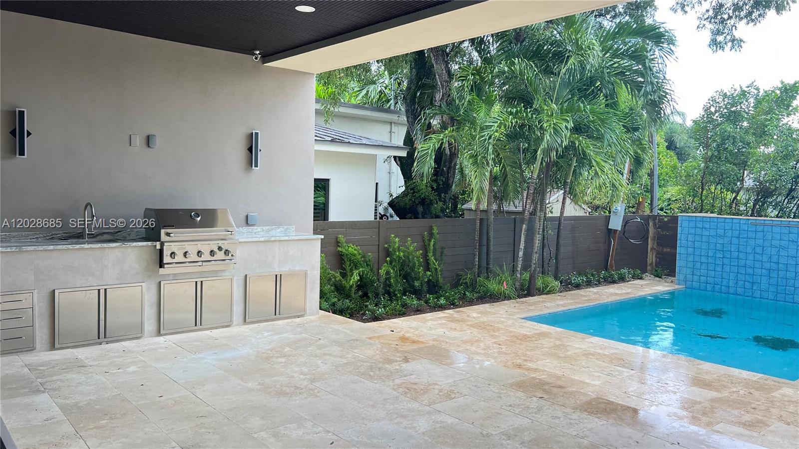 1700 NE 18th St Fort Lauderdale, FL 33305