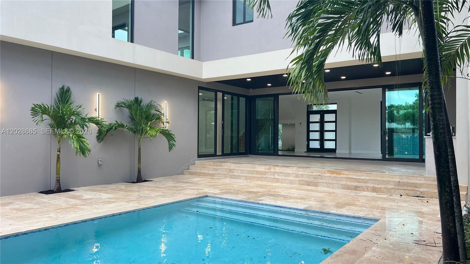 1700 NE 18th St Fort Lauderdale, FL 33305
