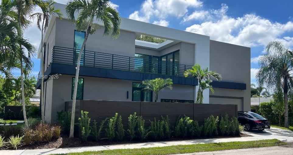 1700 NE 18th St Fort Lauderdale, FL 33305
