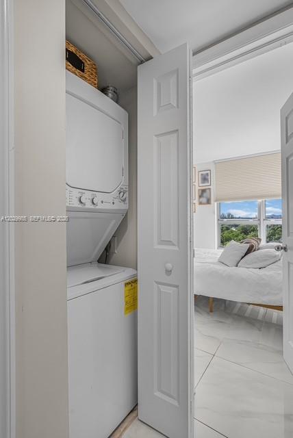 3500 Mystic Pointe Dr #604 Aventura, FL 33180