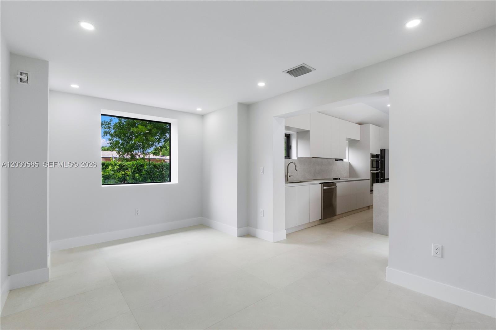 2286 SW 21st Miami, FL 33145