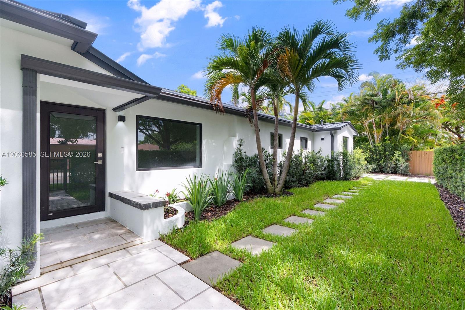 2286 SW 21st Miami, FL 33145