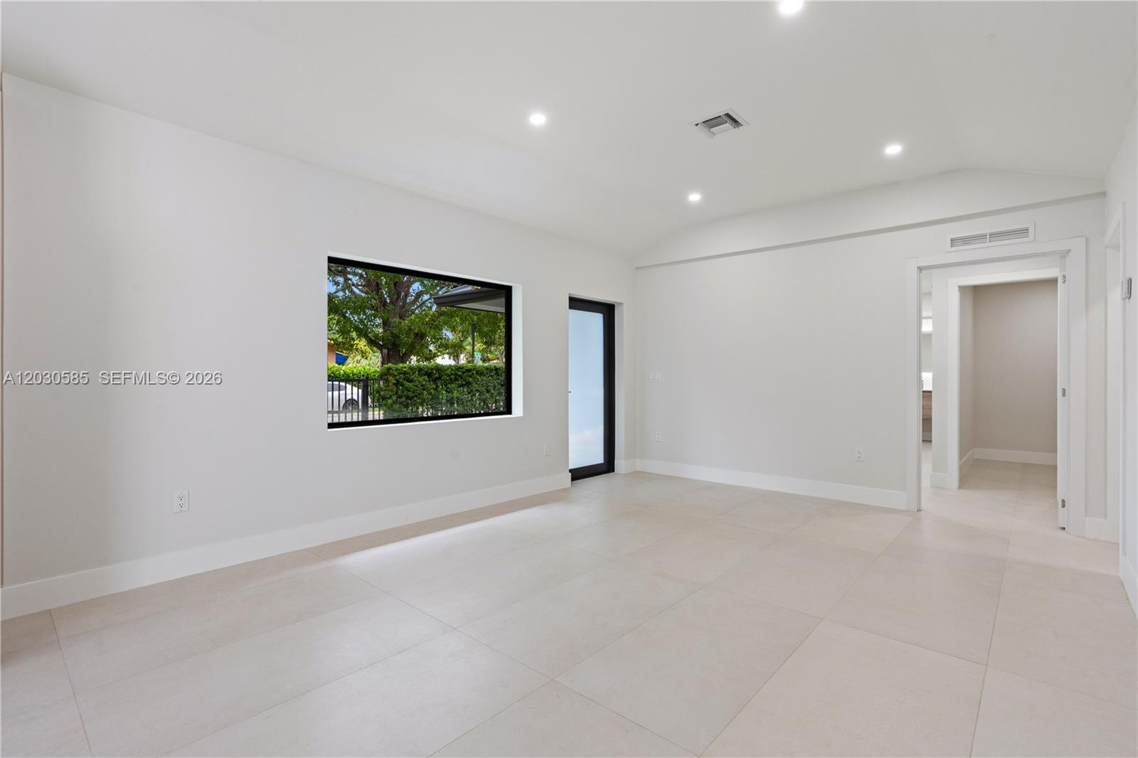 2286 SW 21st Miami, FL 33145