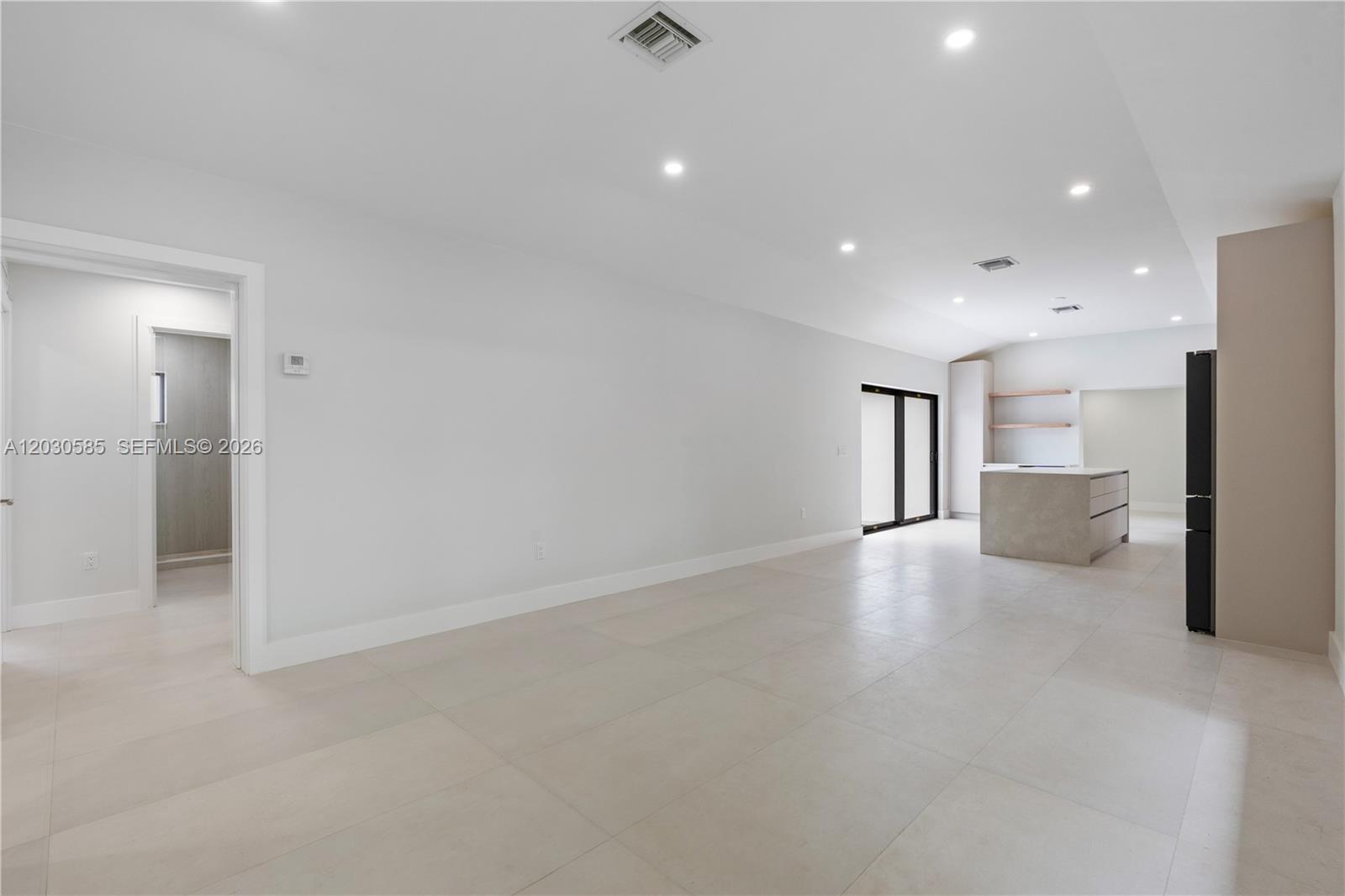 2286 SW 21st Miami, FL 33145
