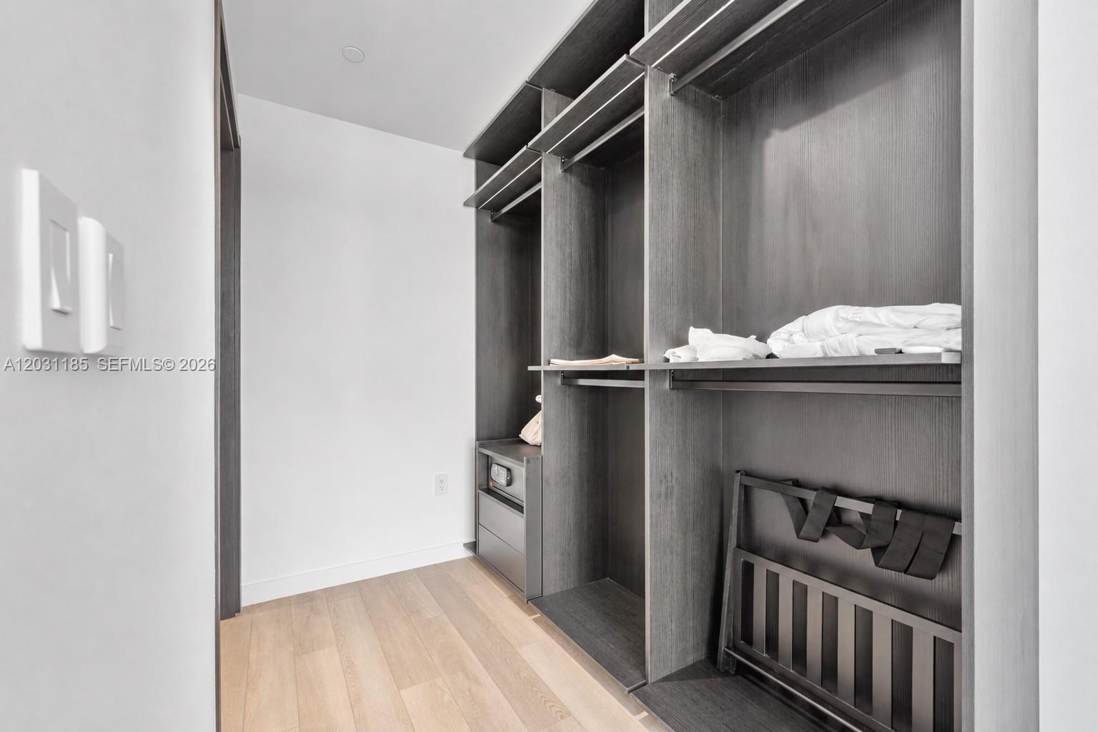 image E11EVEN Hotel & Residences18