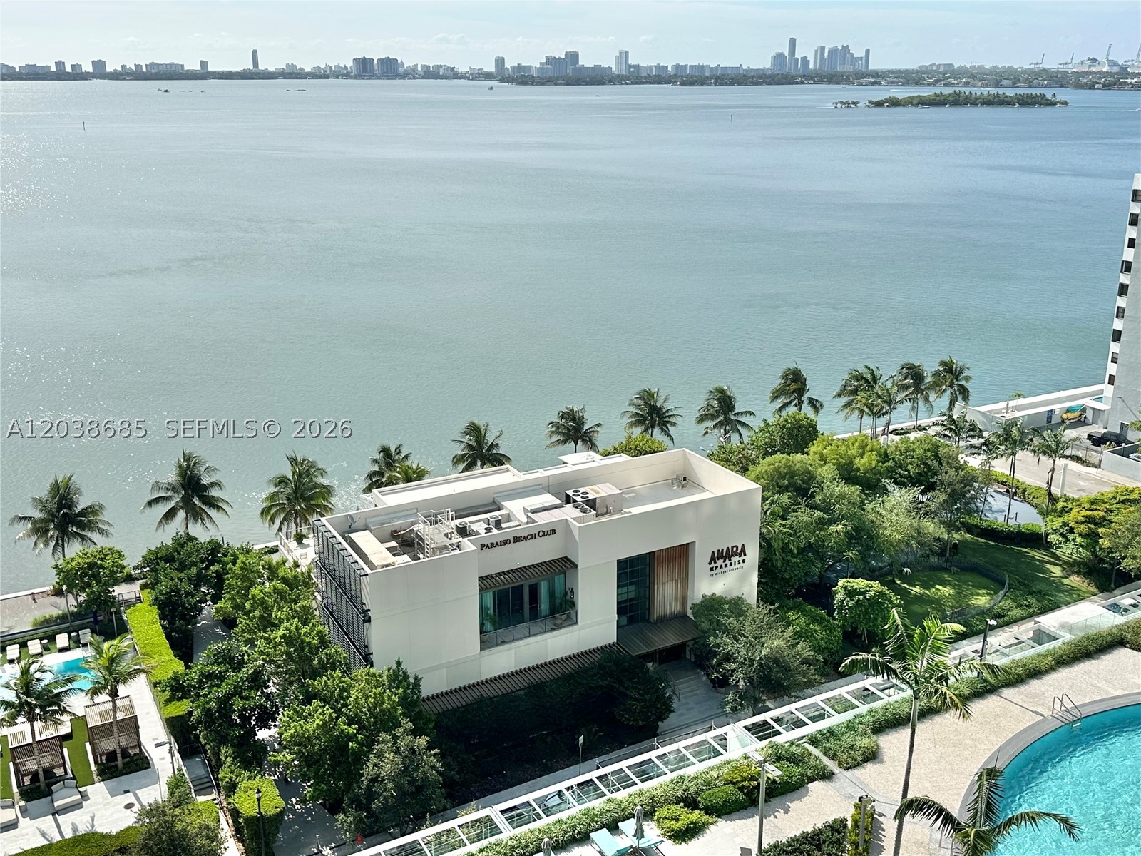 image Paraiso Bay52