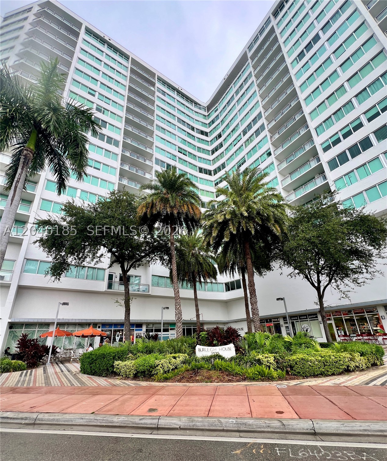 7135 Collins Ave #1523