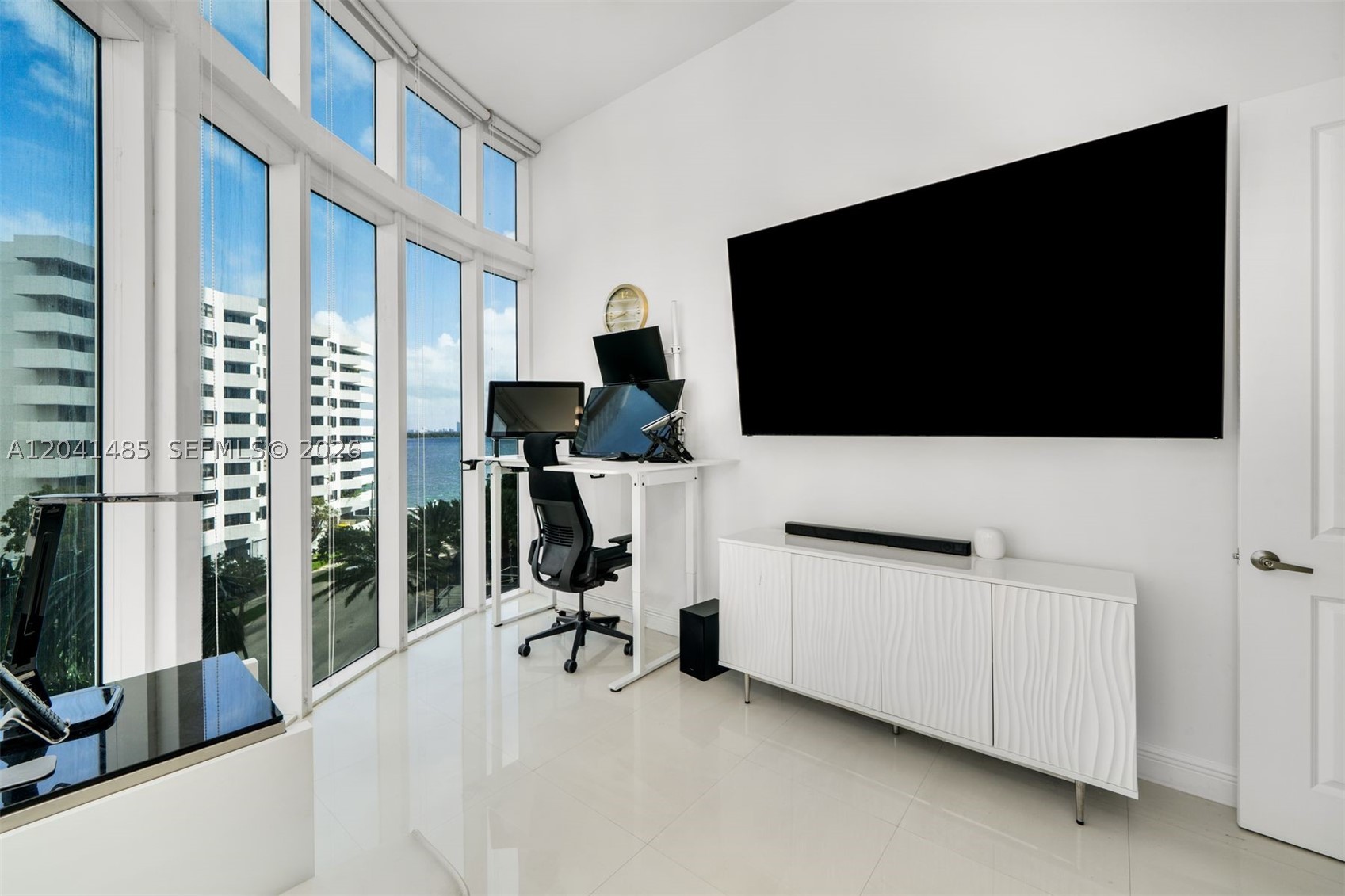 480 NE 30th St #501 Miami, FL 33137