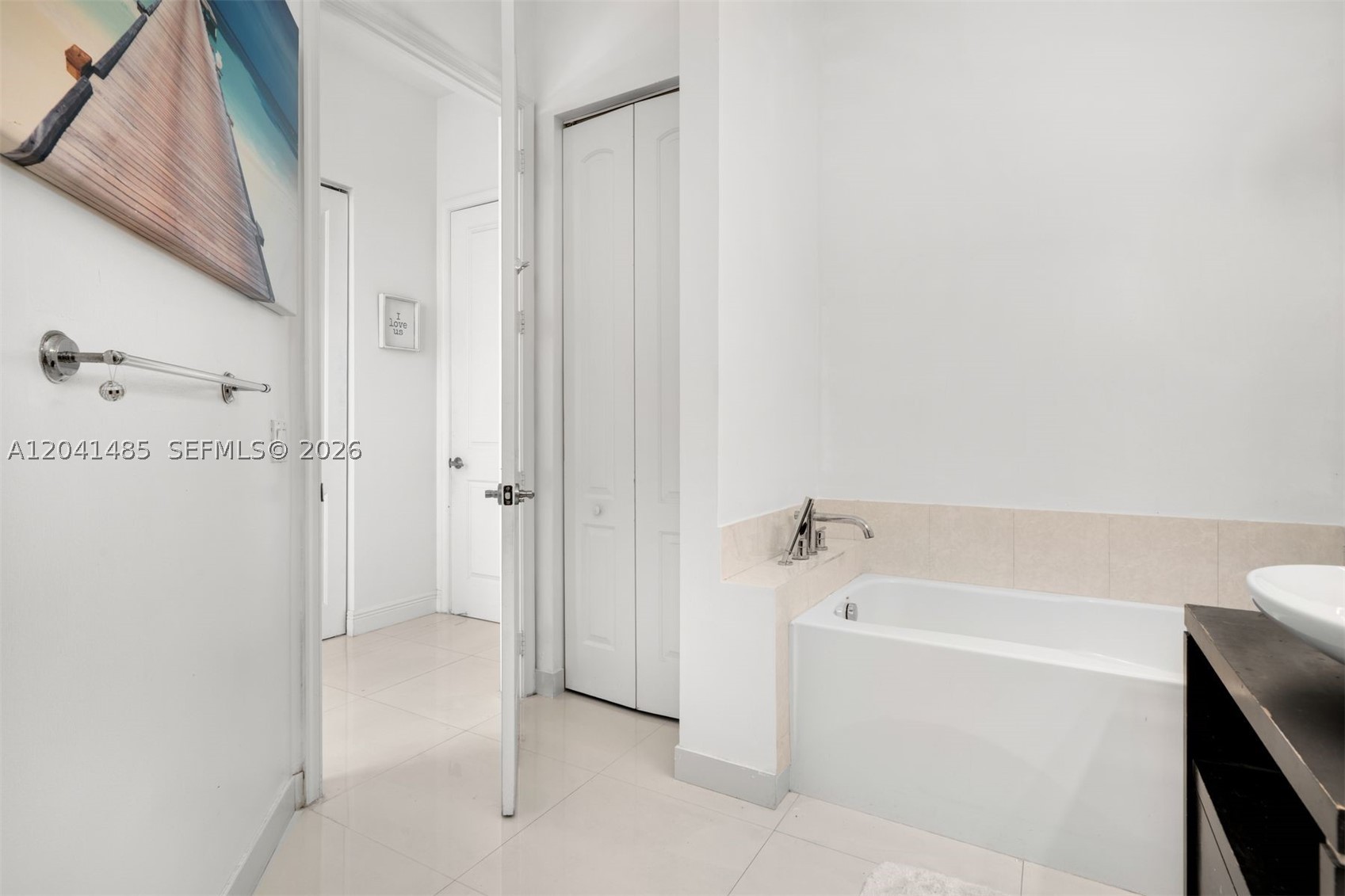 480 NE 30th St #501 Miami, FL 33137