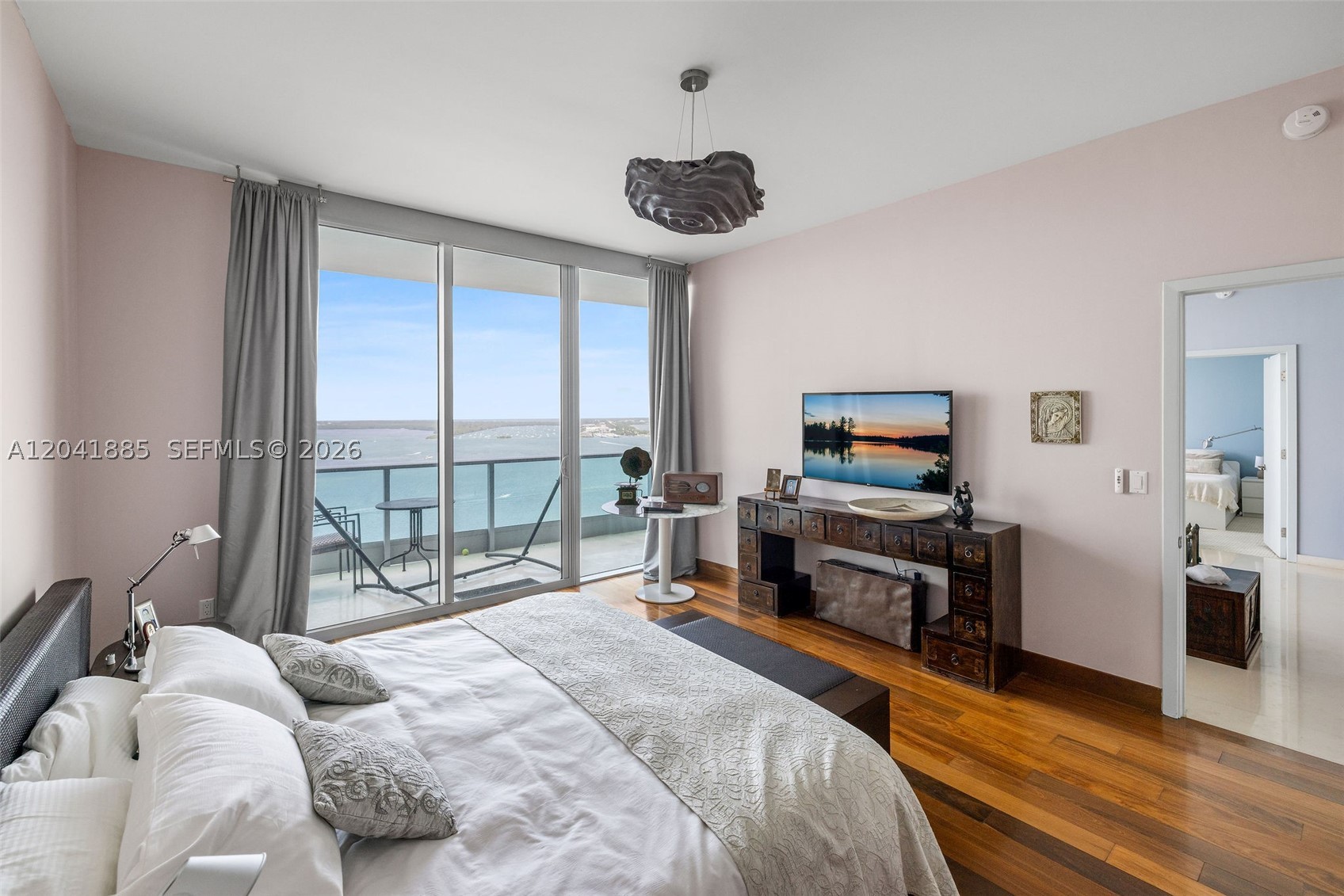 1331 Brickell Bay Dr #2909 Miami, FL 33131