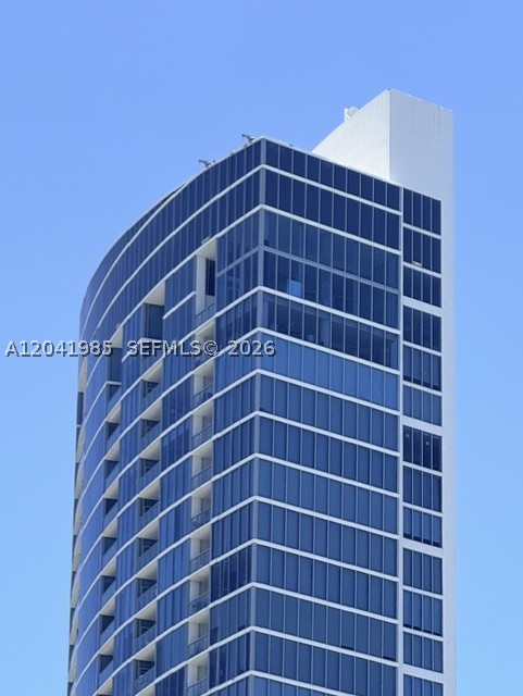 image Blue on the Bay23