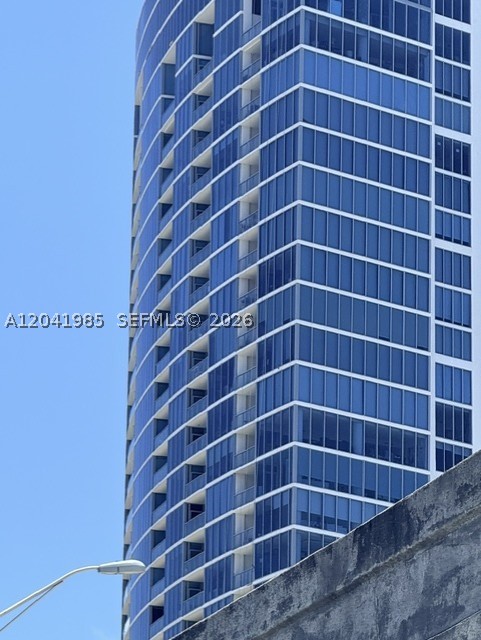 image Blue on the Bay47