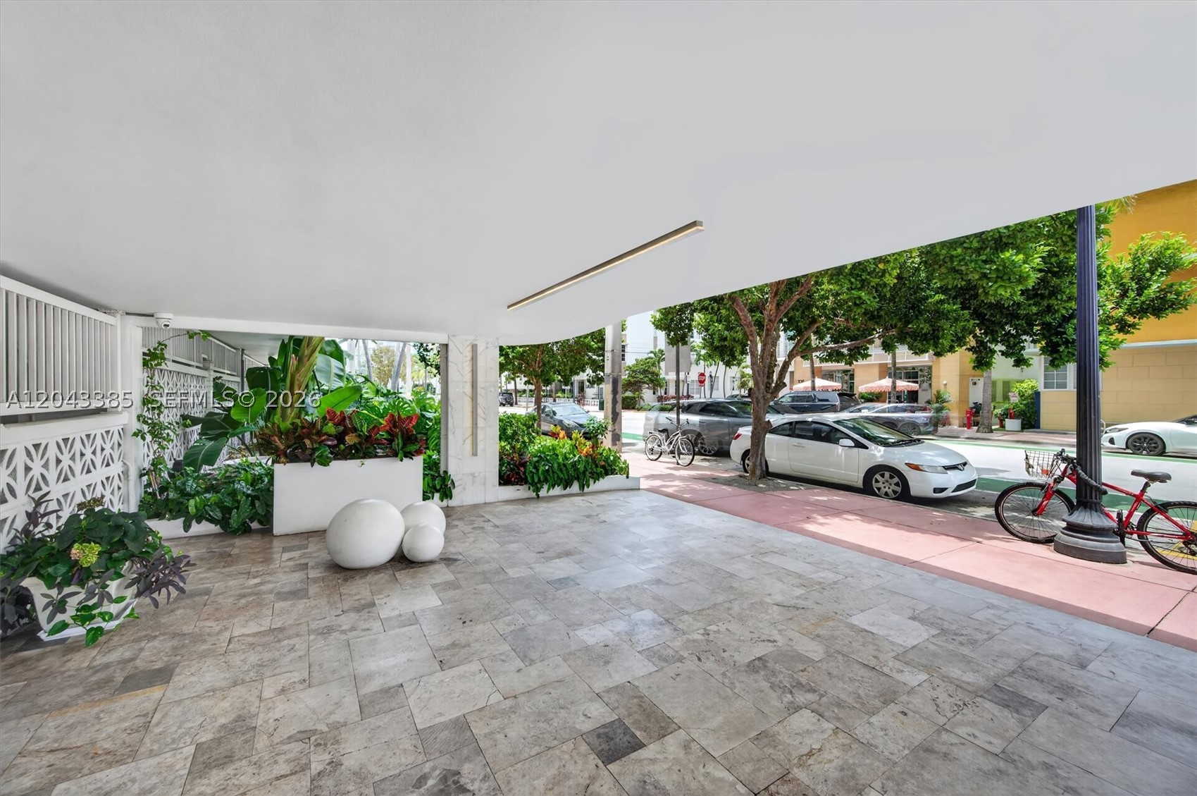 401 Ocean Dr #1001 Miami Beach, FL 33139
