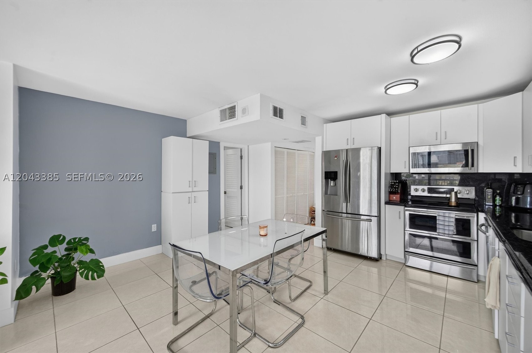 401 Ocean Dr #1001 Miami Beach, FL 33139