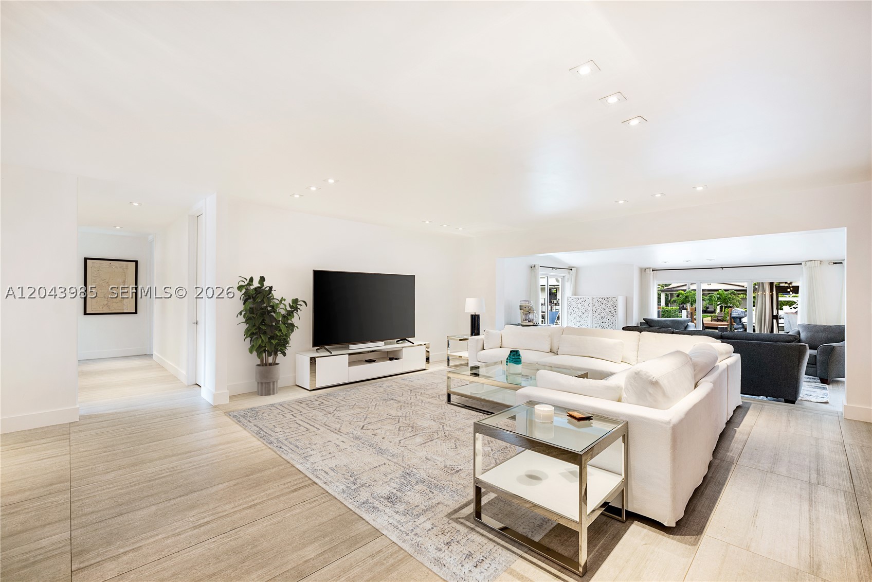 13200 Ortega Ln North Miami, FL 33181