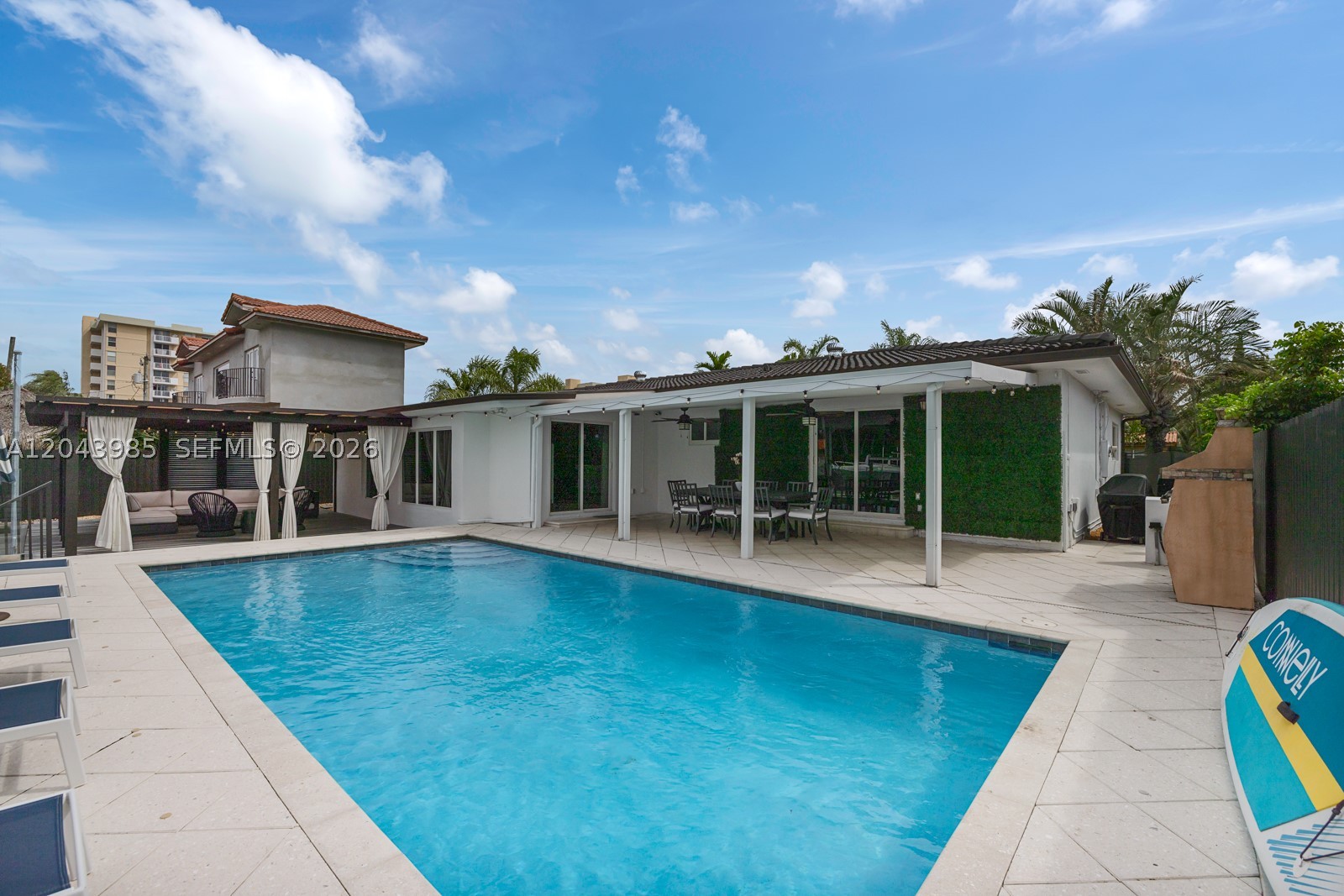 13200 Ortega Ln North Miami, FL 33181