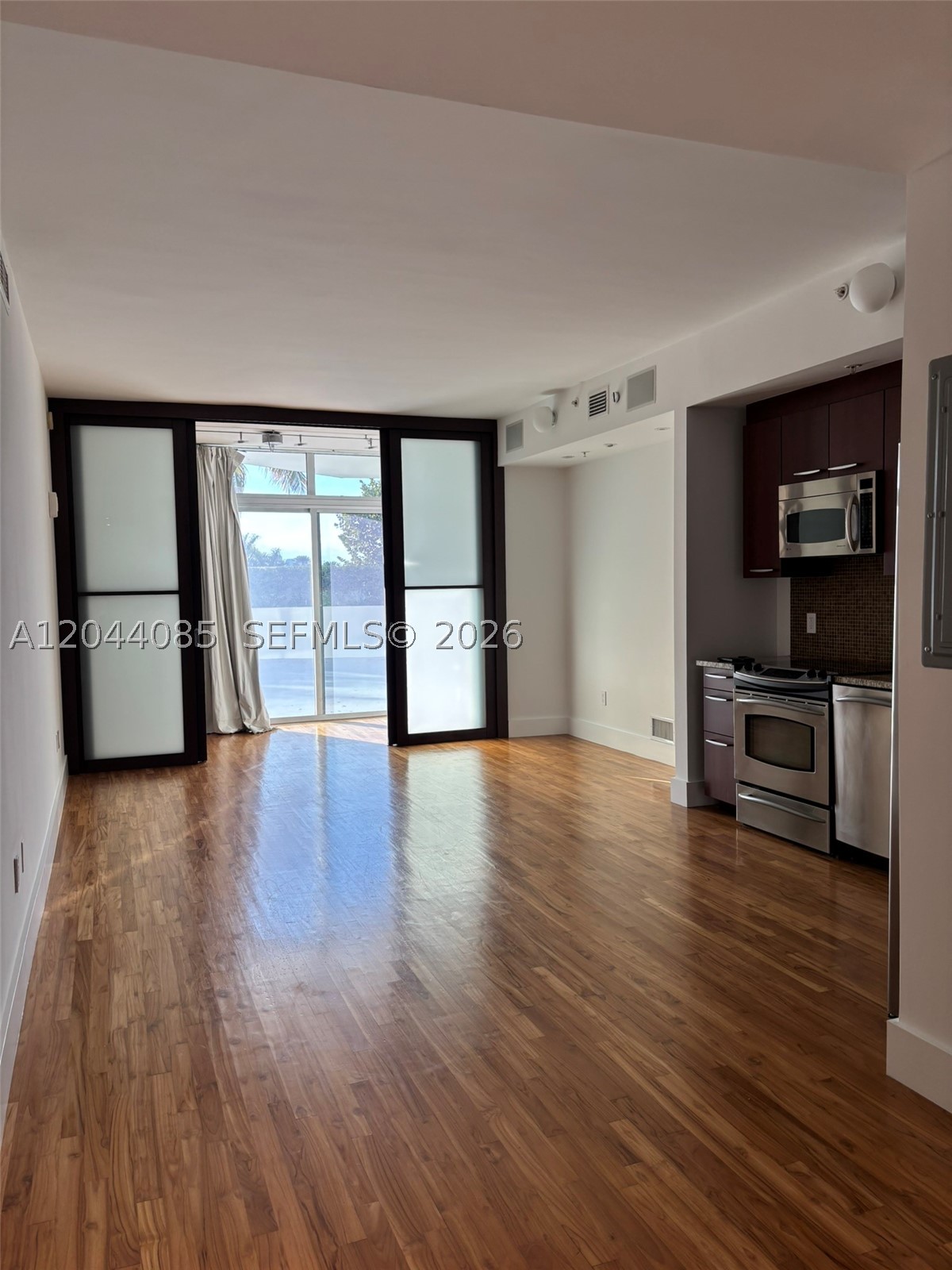 image Meridian Lofts11