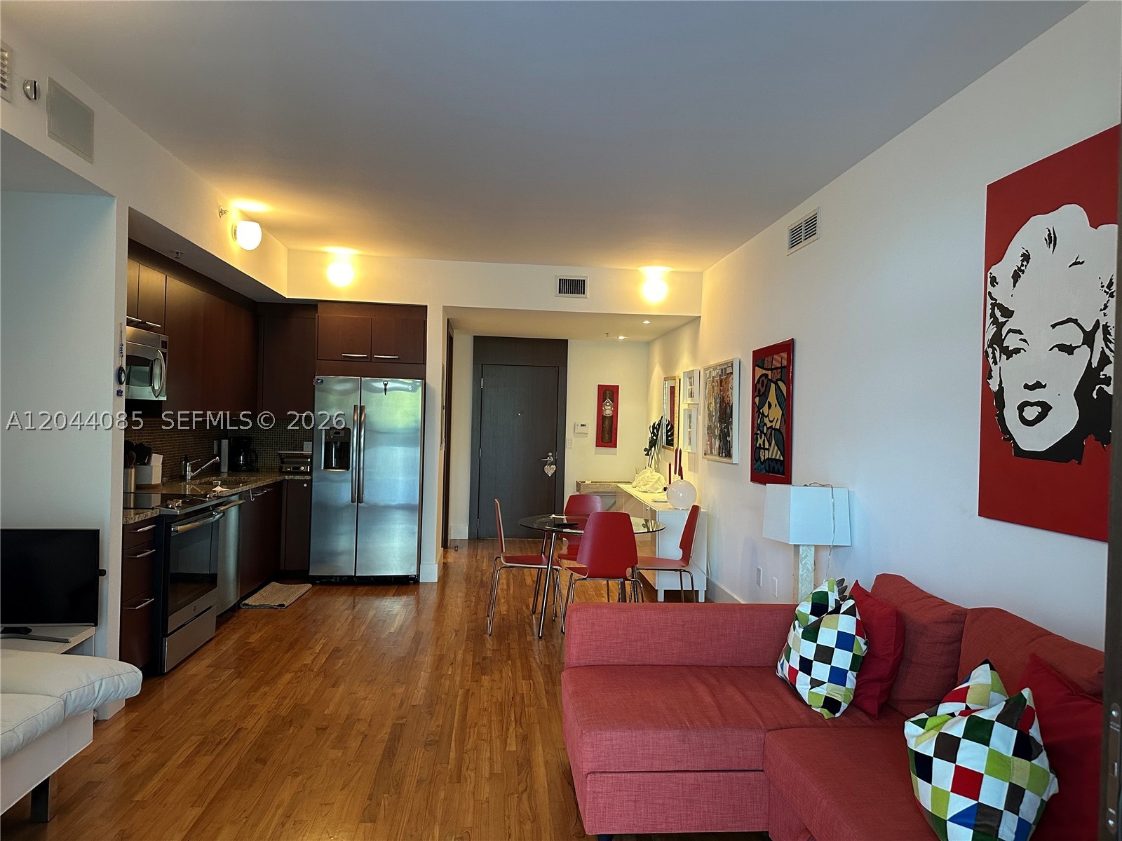 image Meridian Lofts16