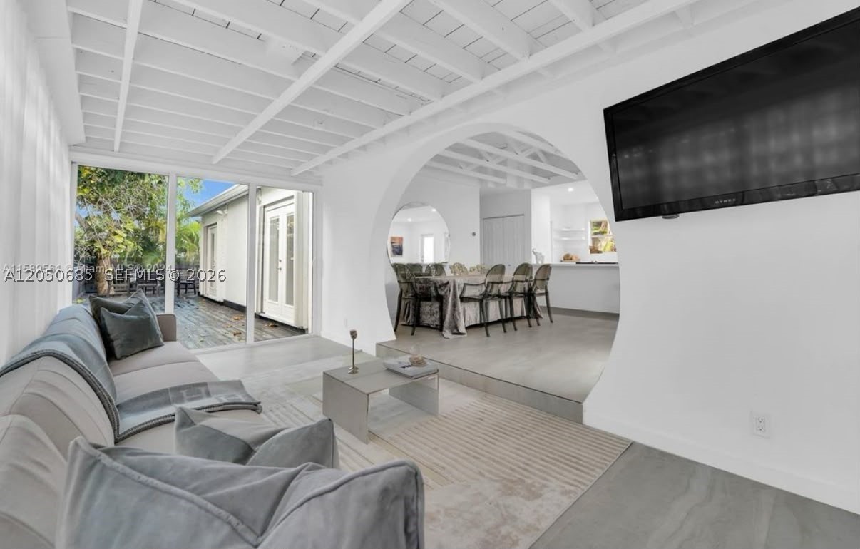 9264 Byron Ave Surfside, FL 33154