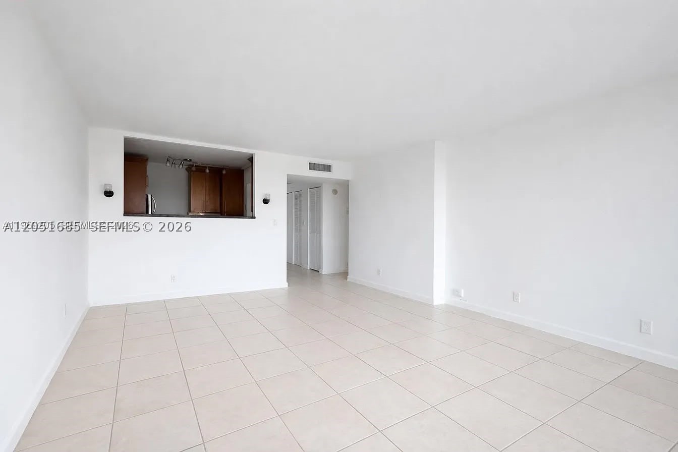 image Arlen House East10